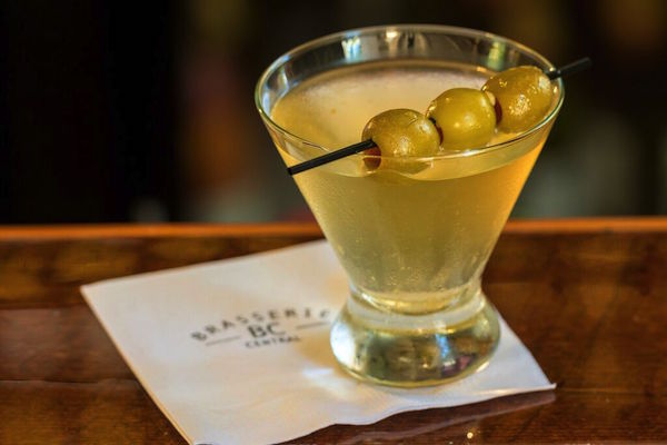 Enjoy a Double Happy Hour at Brasserie Central